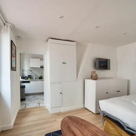 Apartment Superbe Studio Refait A Neuf *